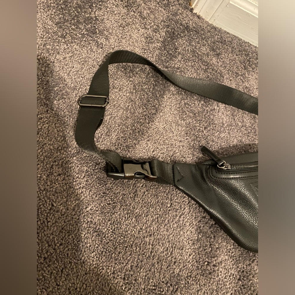 Guess Belt bag